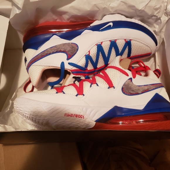 nike lebron 17 low tune squad mens stores